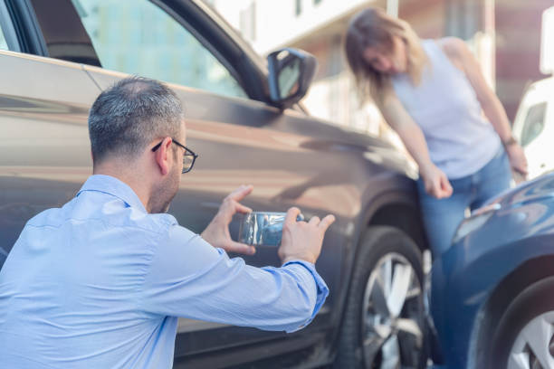 Professional Full Coverage Car Insurance technician working in Hillcrest, CA